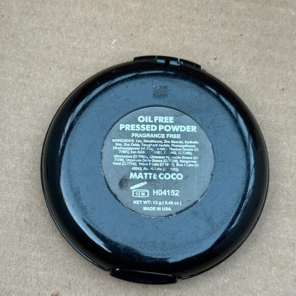 OSP Cosmetics Oil Free Pressed Powder in Matte Coco - Picture 3 of 9